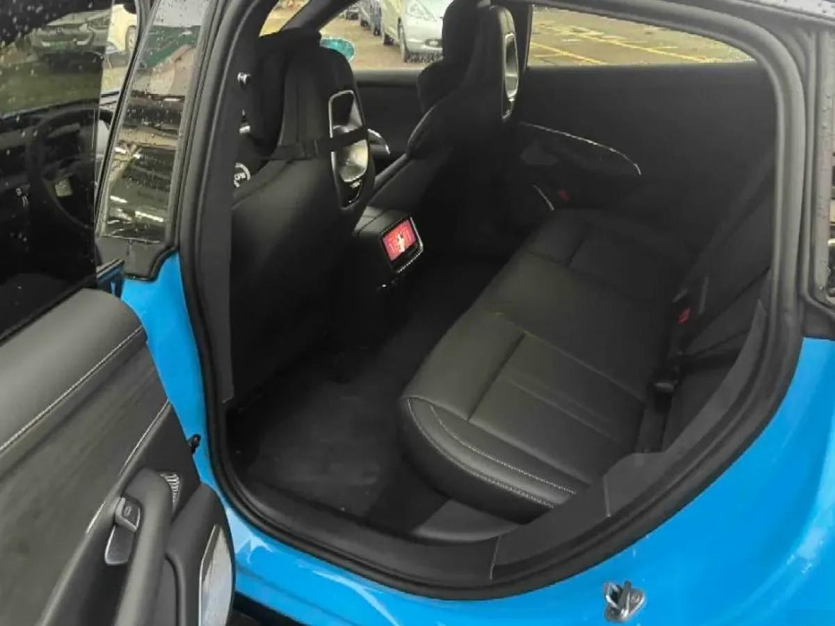 2026 Xiaomi SU7 BEV 73KWH 720km image 4