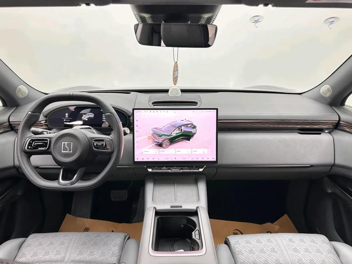 2025 Zeekr 7X BEV 75KWH image 4