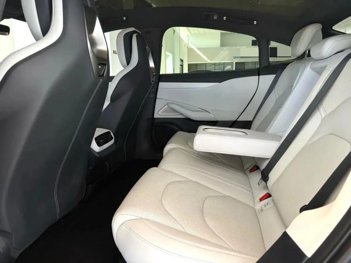 2024 Xiaomi SU7 BEV 73.6KWH 700km image 4