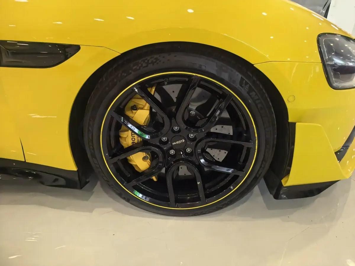 2025 Xiaomi SU7 Ultra BEV 93.7KWH 630km image 4