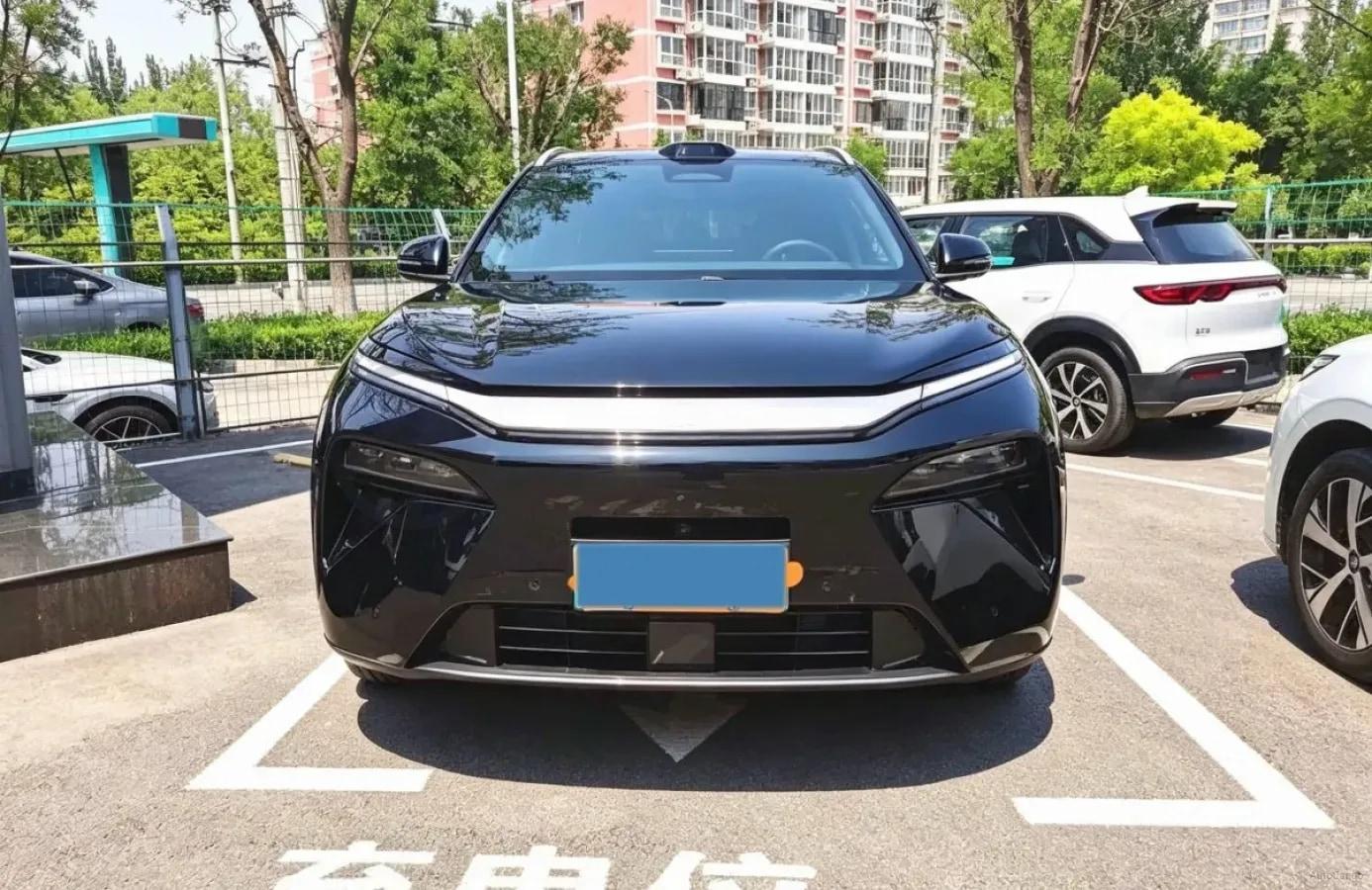 2025 BYD TangL 1.5T 156HP L4 E-CVT PHEV image 4