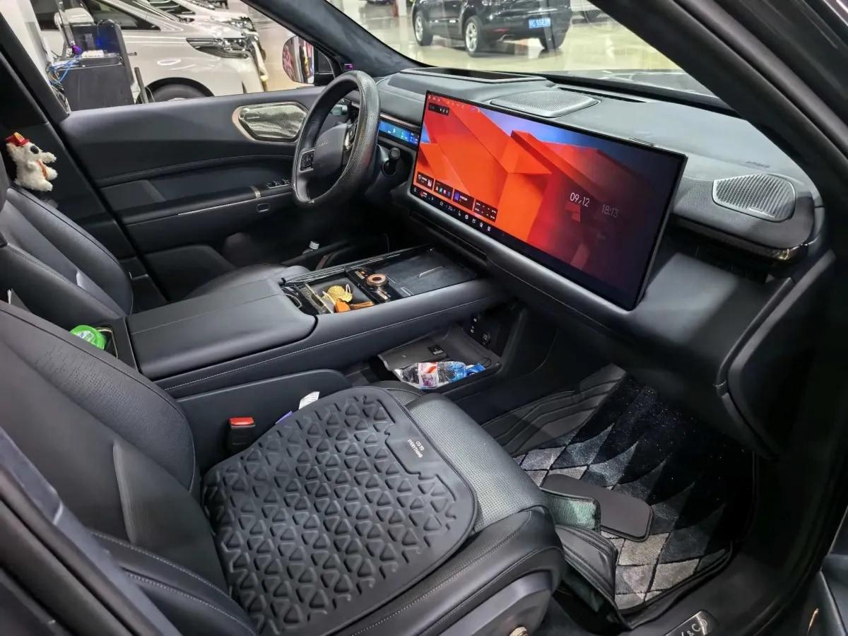 2025 LYNK&CO 900 1.5T 190HP L4 3DHT PHEV 44.85KWH 220km image 4