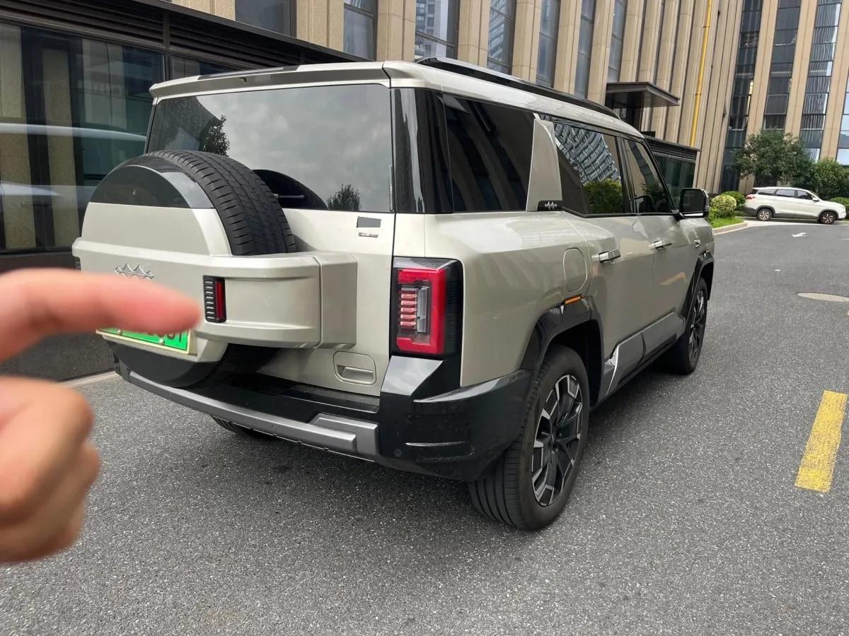 2025 FangChengBao Bao 8 2.0T 245HP L4 E-CVT PHEV 36.8KWH image 4