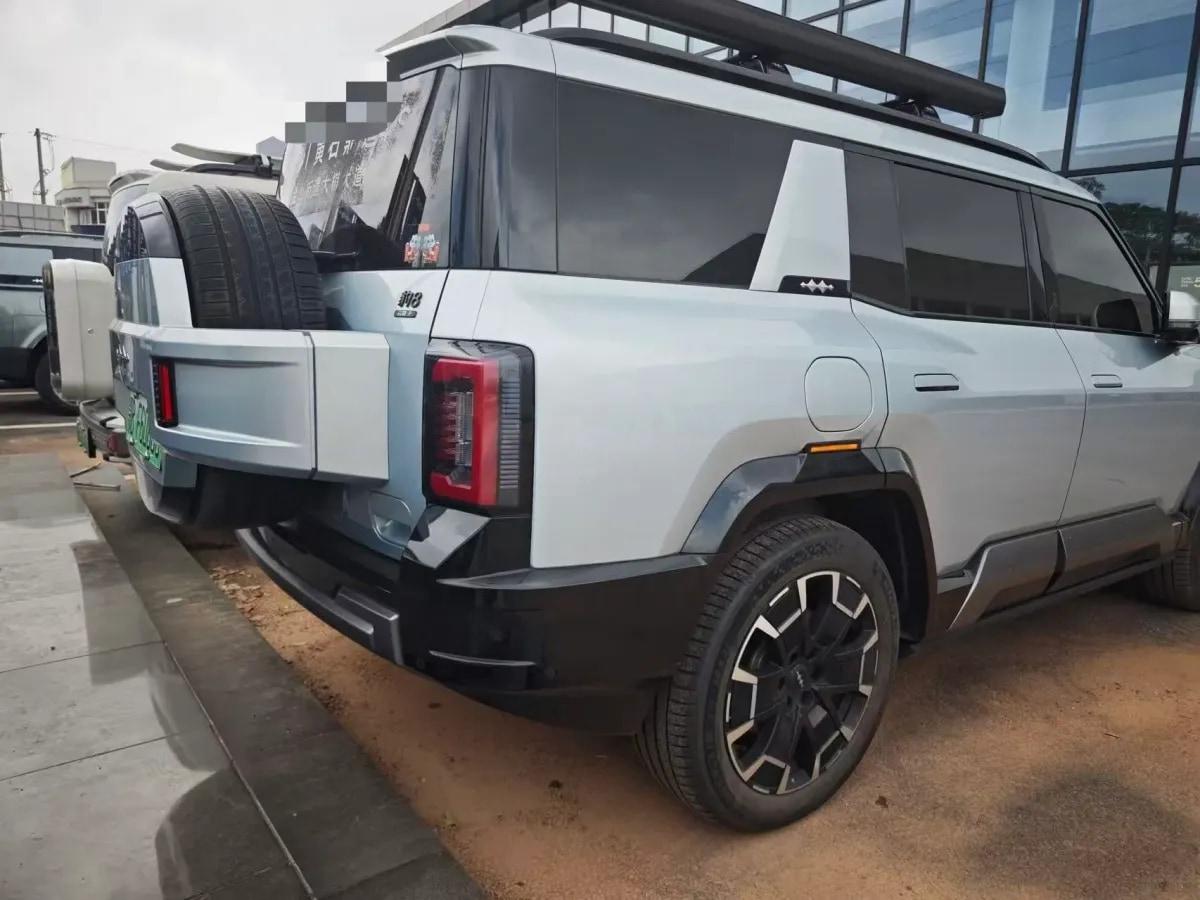 2025 FangChengBao Bao 8 2.0T 245HP L4 E-CVT PHEV 36.8KWH image 4