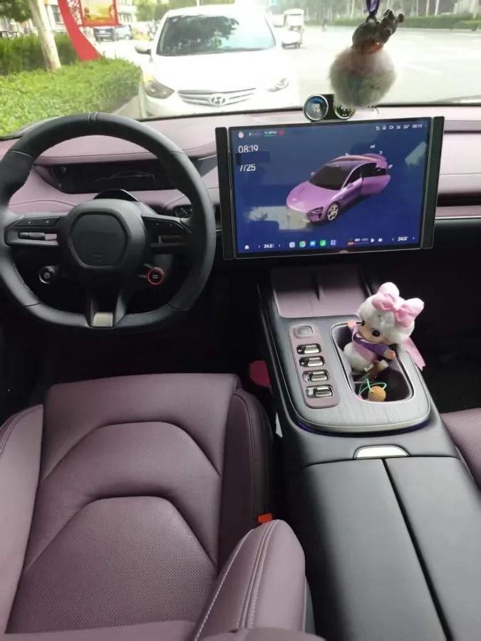 2024 Xiaomi SU7 BEV 94.3KWH image 4