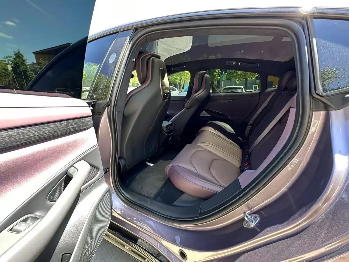 2024 Xiaomi SU7 BEV 73.6KWH image 4