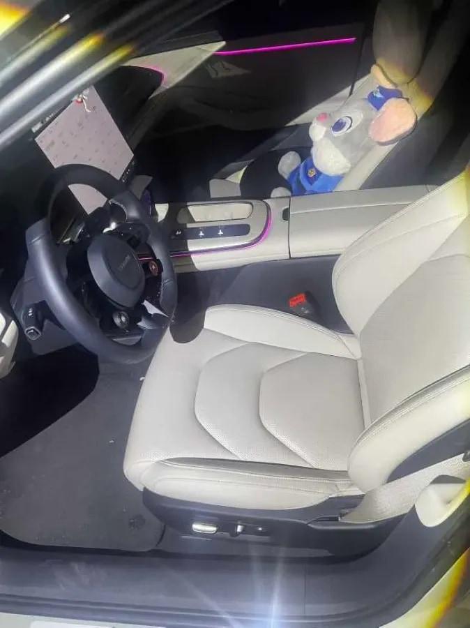 2024 Xiaomi SU7 BEV 73.6KWH image 4