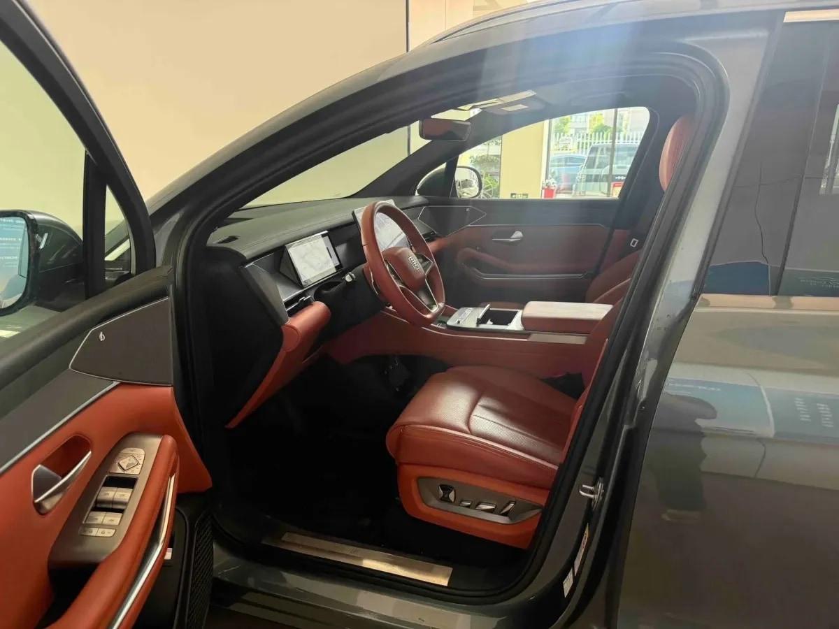 2025 BYD Tang L 1.5T 156HP L4 E-CVT PHEV 35.6KWH 175km image 4