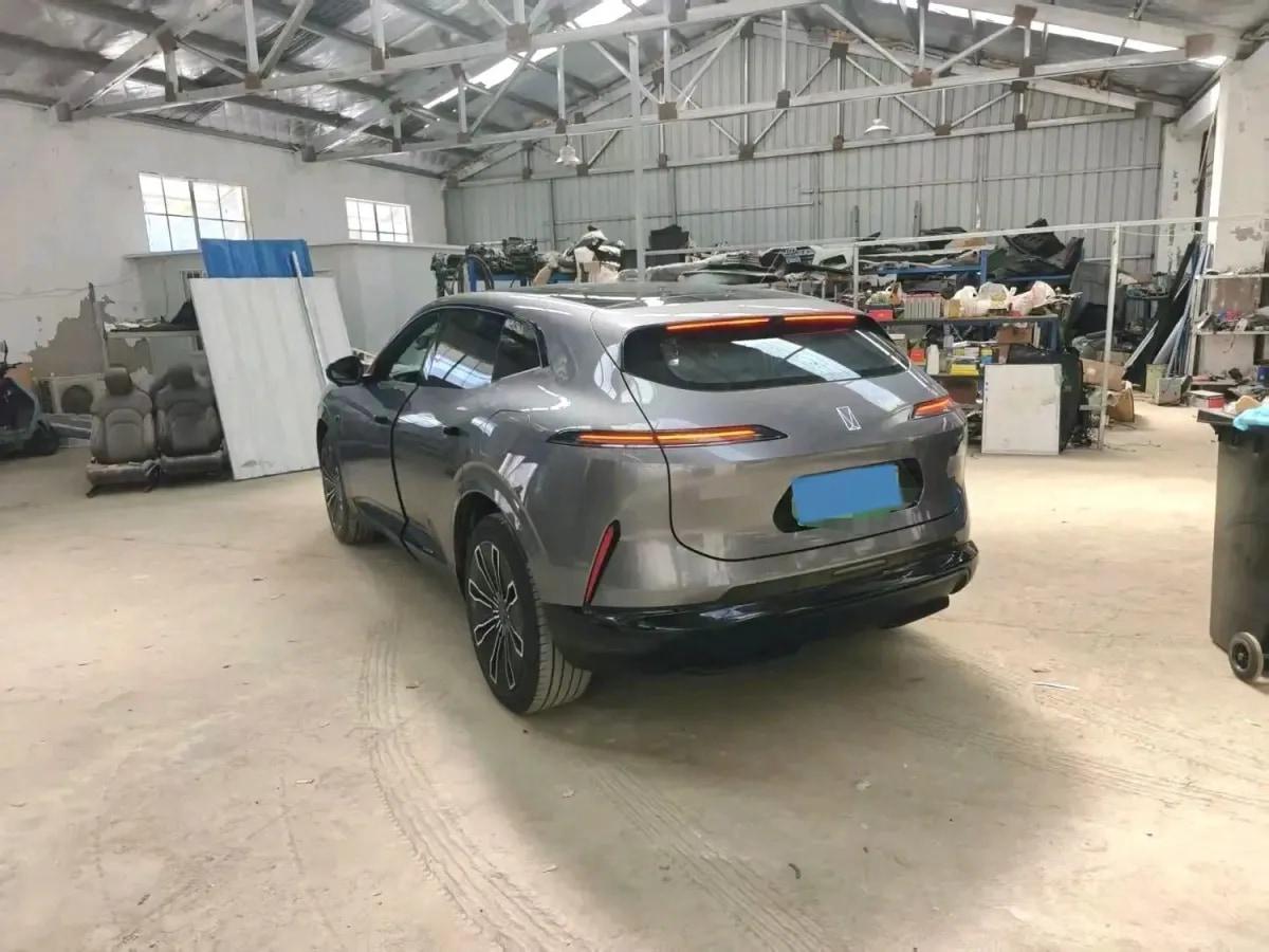 2024 Avatr 07 1.5T 156HP L4 REEV 39.05KWH 230km image 4