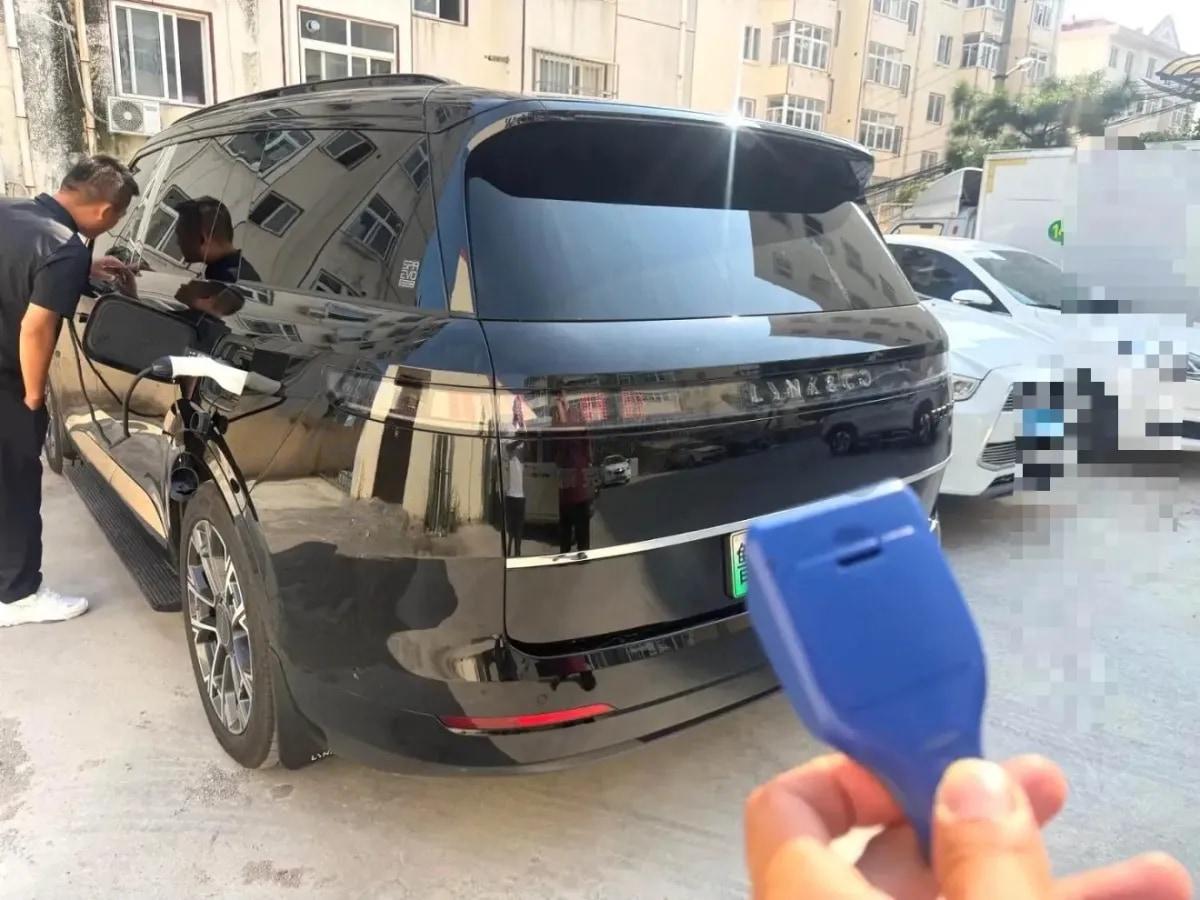2025 LYNK&CO 900 2.0T 254HP L4 3DHT PHEV 52.38KWH 280km image 4