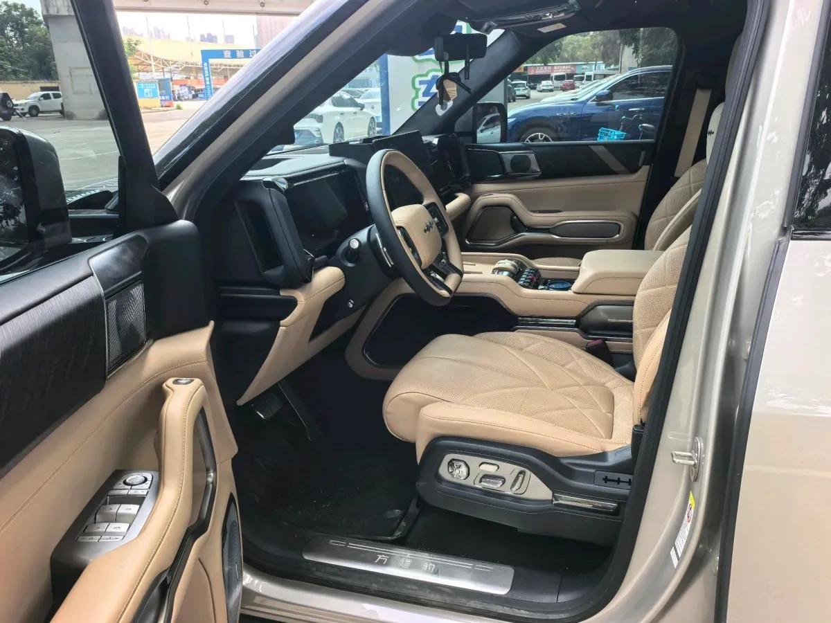 2025 FangChengBao Bao 8 2.0T 245HP L4 E-CVT PHEV 36.8KWH image 4