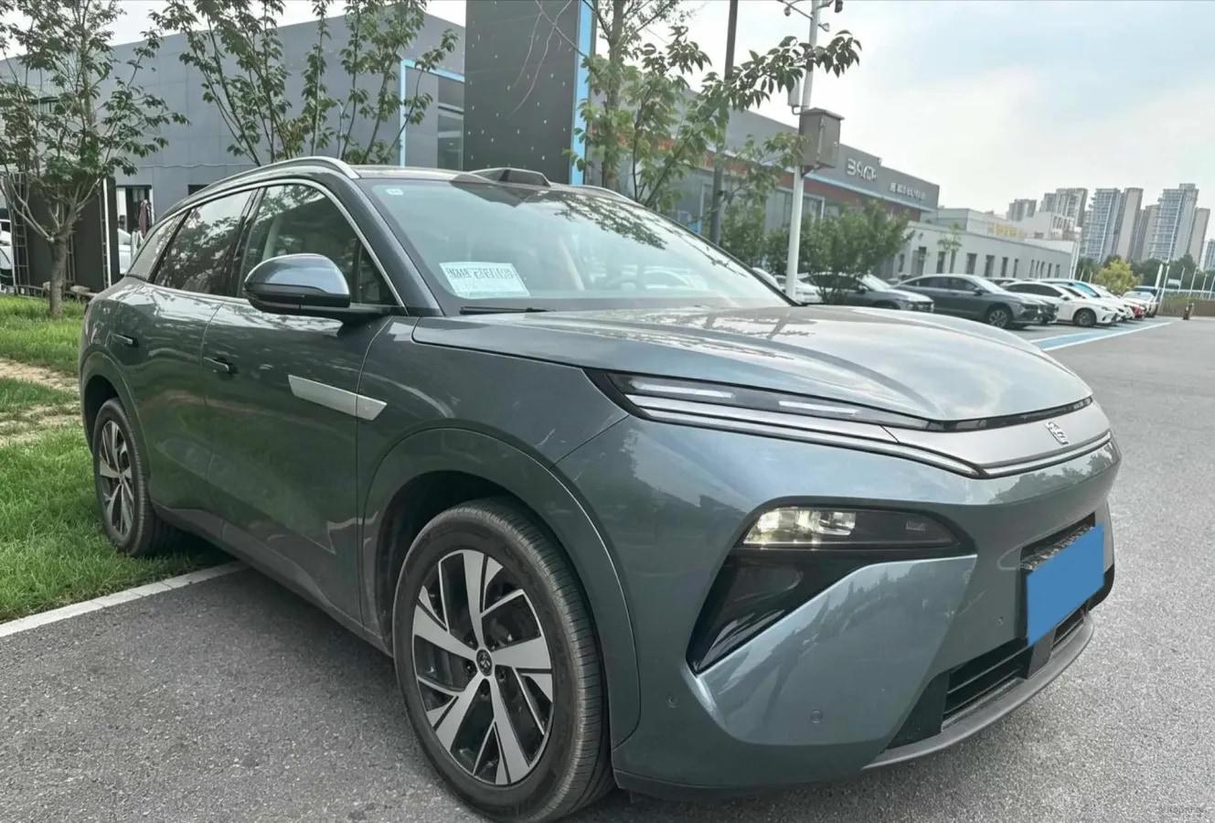 2025 BYD Tang L 1.5T 156HP L4 E-CVT PHEV 35.6KWH 215km image 4