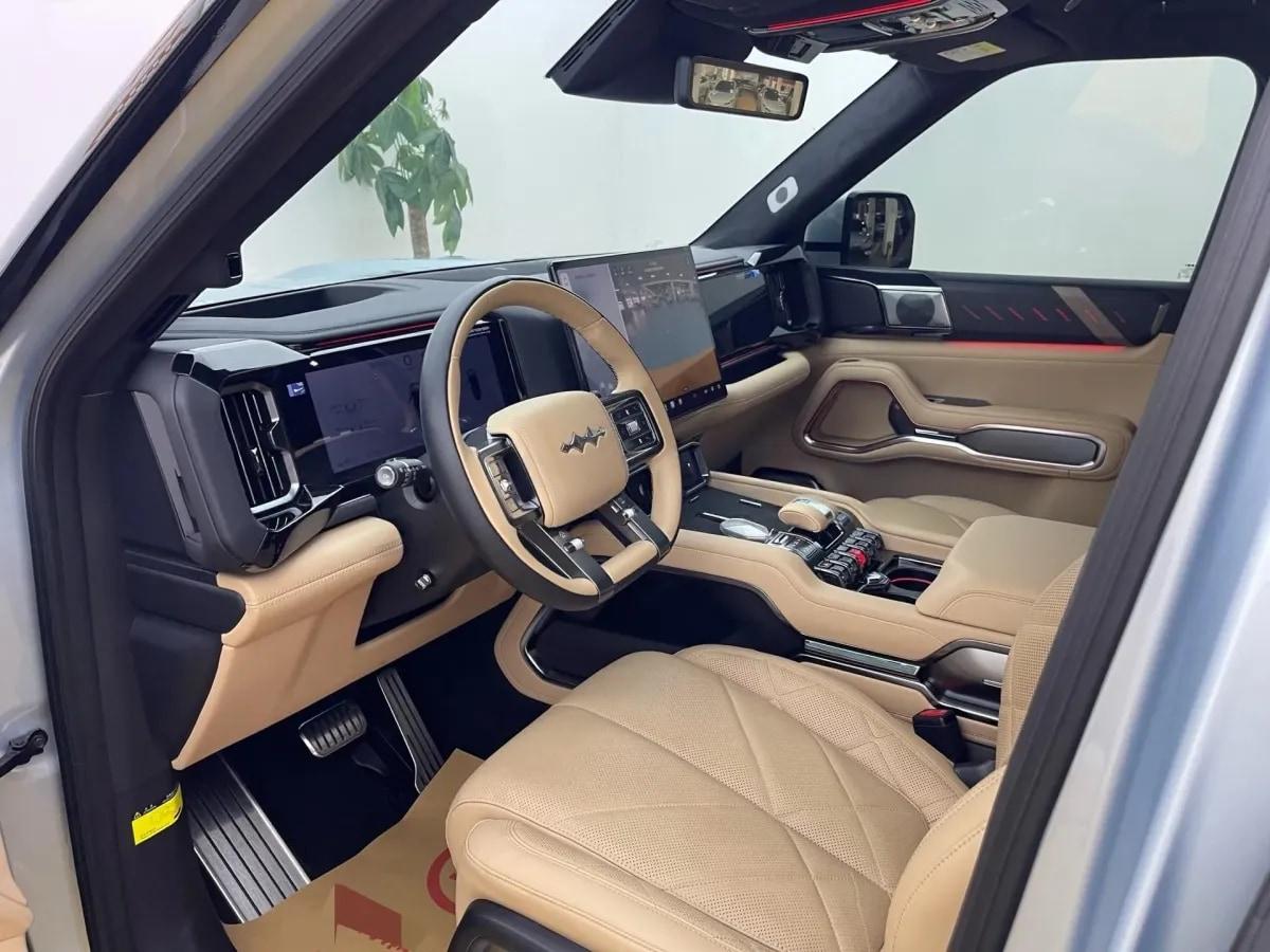 2025 FangChengBao Bao 8 2.0T 245HP L4 E-CVT PHEV 36.8KWH image 4