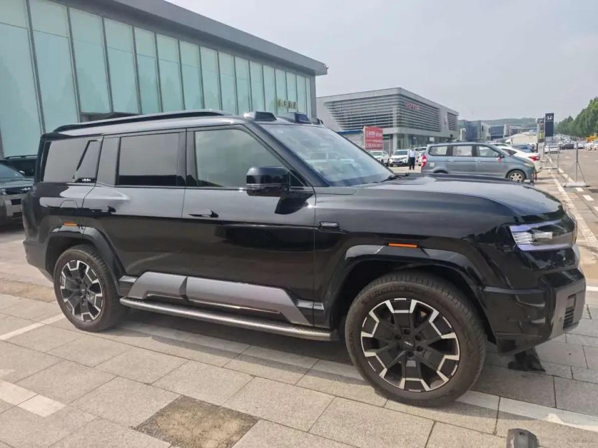 2025 FangChengBao Bao 8 2.0T 245HP L4 E-CVT PHEV 36.8KWH image 4