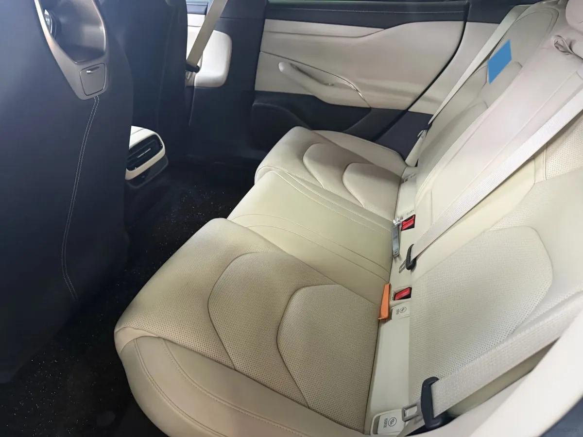 2024 Xiaomi SU7 BEV 73.6KWH 700km image 4