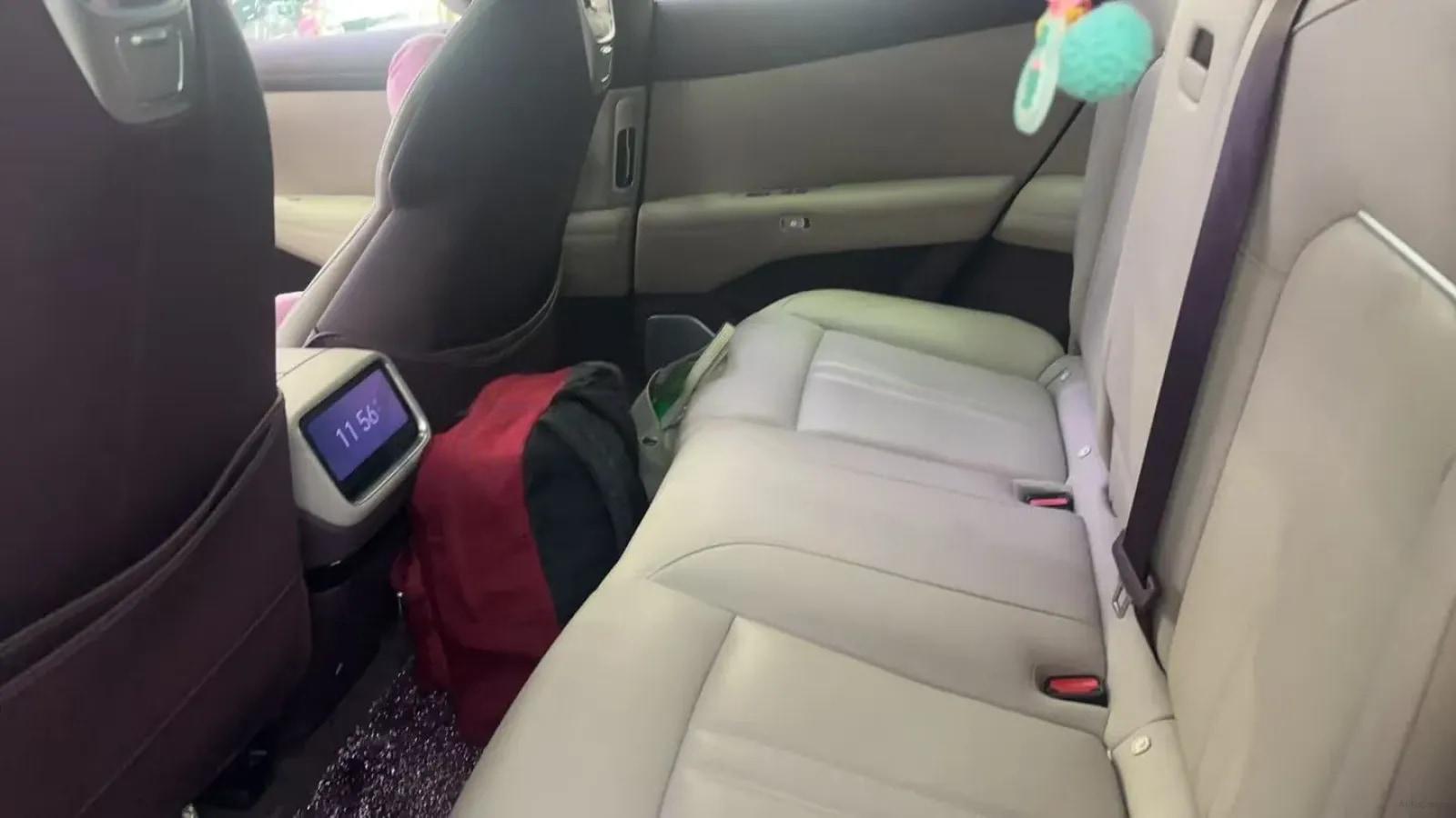 2025 Xiaomi YU7 BEV 96.3KWH 835km image 4