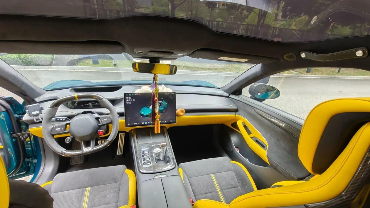 2025 Xiaomi SU7 Ultra BEV 93.7KWH 630km image 4