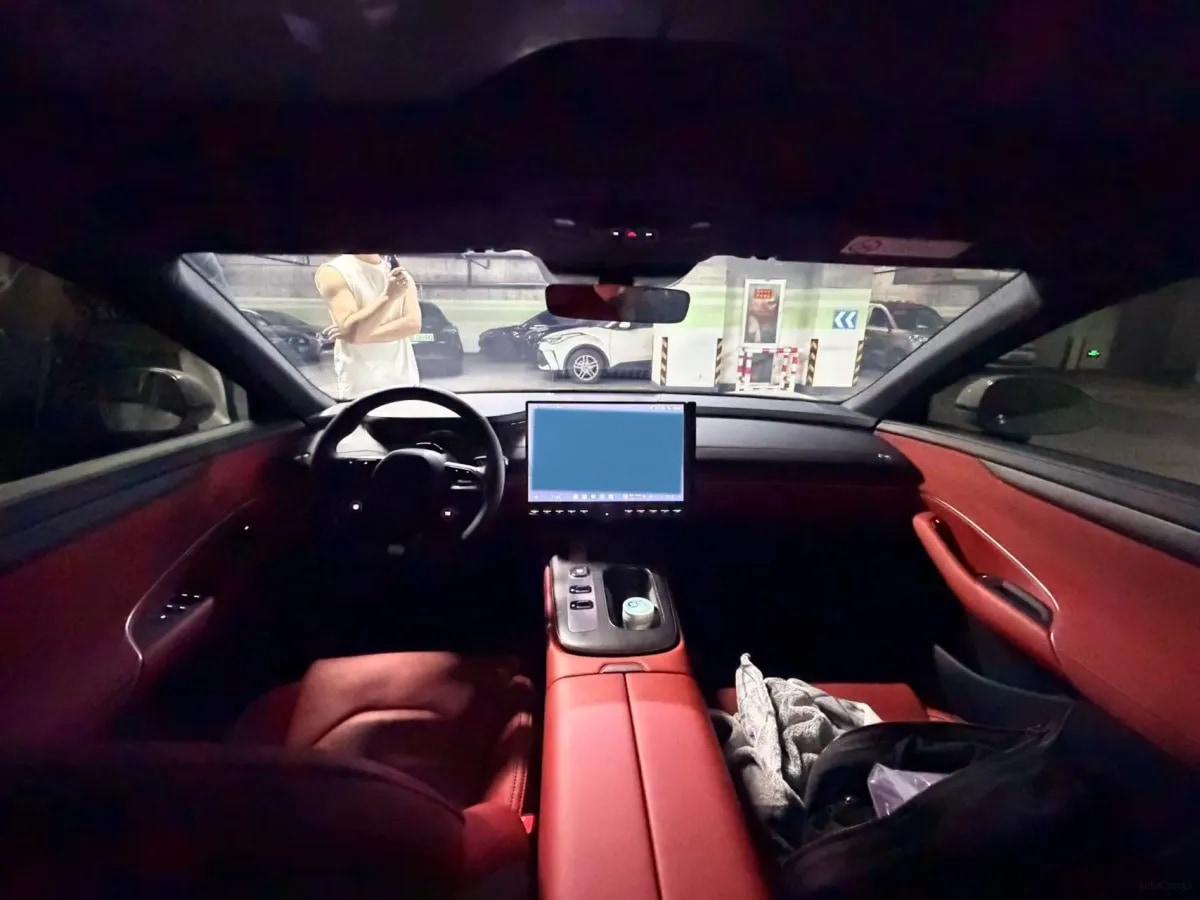 2024 Xiaomi SU7 BEV 73.6KWH 700km image 4