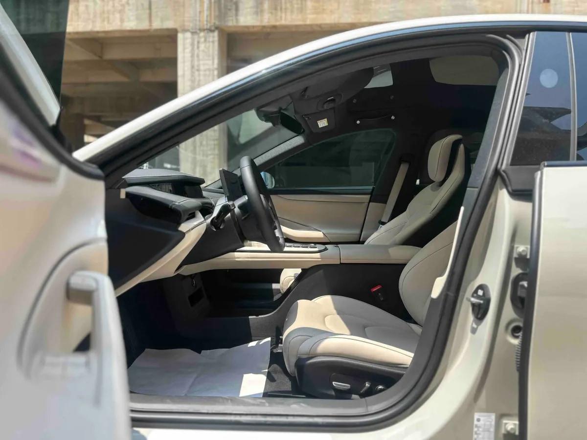 2024 Xiaomi SU7 BEV 94.3KWH image 4