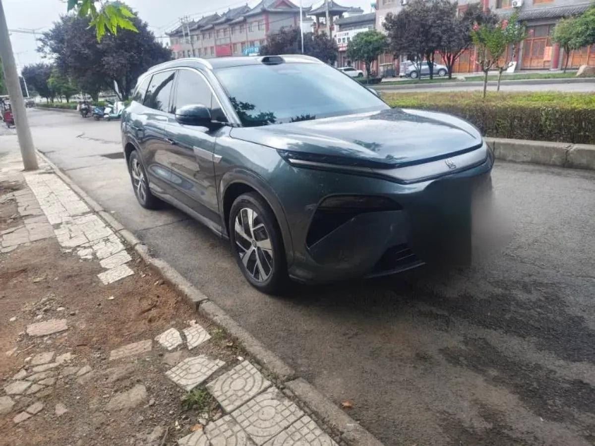 2025 BYD Tang L 1.5T 156HP L4 E-CVT PHEV 35.6KWH 200km image 4