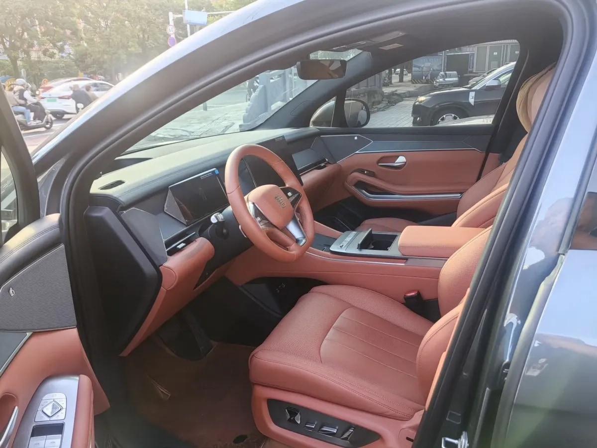 2025 BYD Tang L 1.5T 156HP L4 E-CVT PHEV 35.6KWH 175km image 4