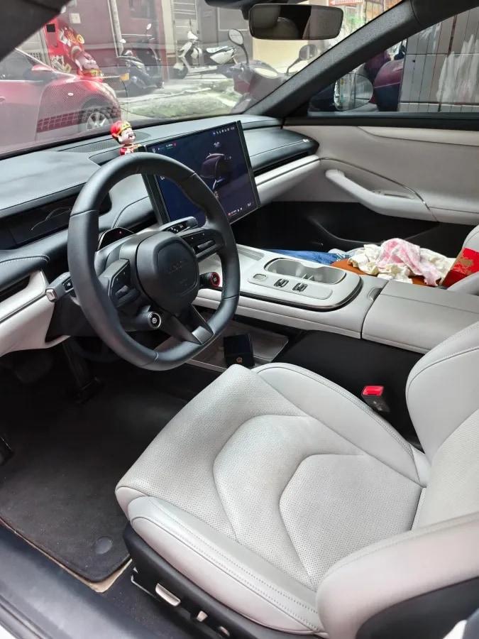 2024 Xiaomi SU7 BEV 73.6KWH image 4