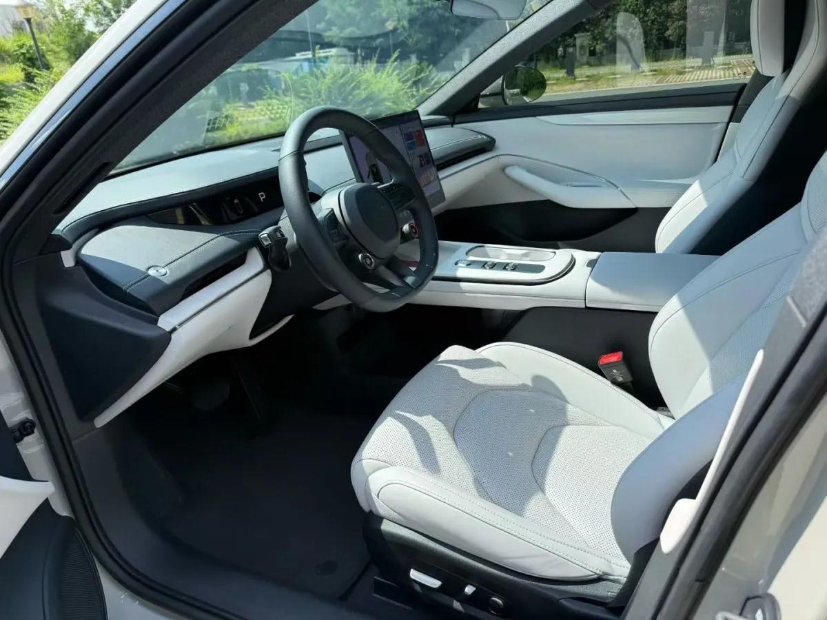 2024 Xiaomi SU7 BEV 73.6KWH image 4