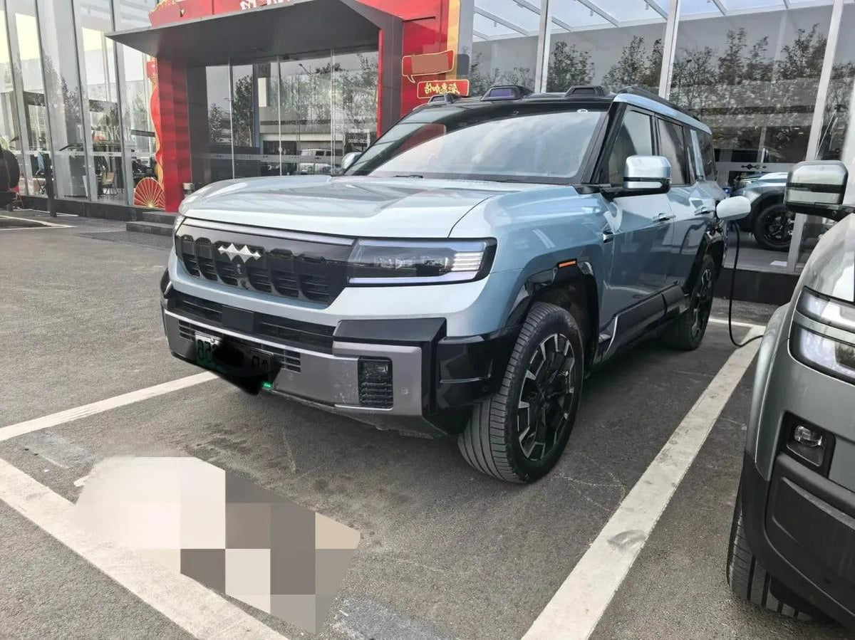 2025 Fang Cheng Bao Bao 8 2.0T 245HP L4 E-CVT PHEV 36.8KWH image 4