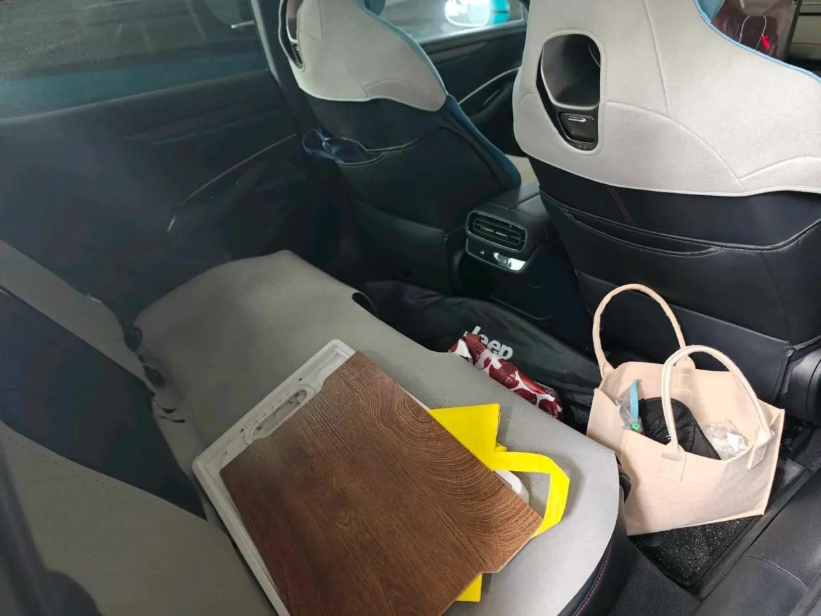 2024 Xiaomi SU7 BEV 94.3KWH image 4