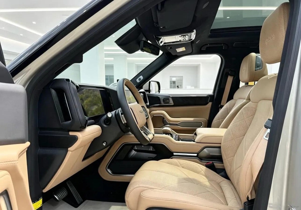 2025 FangChengBao Bao 8 2.0T 245HP L4 E-CVT PHEV 36.8KWH image 4