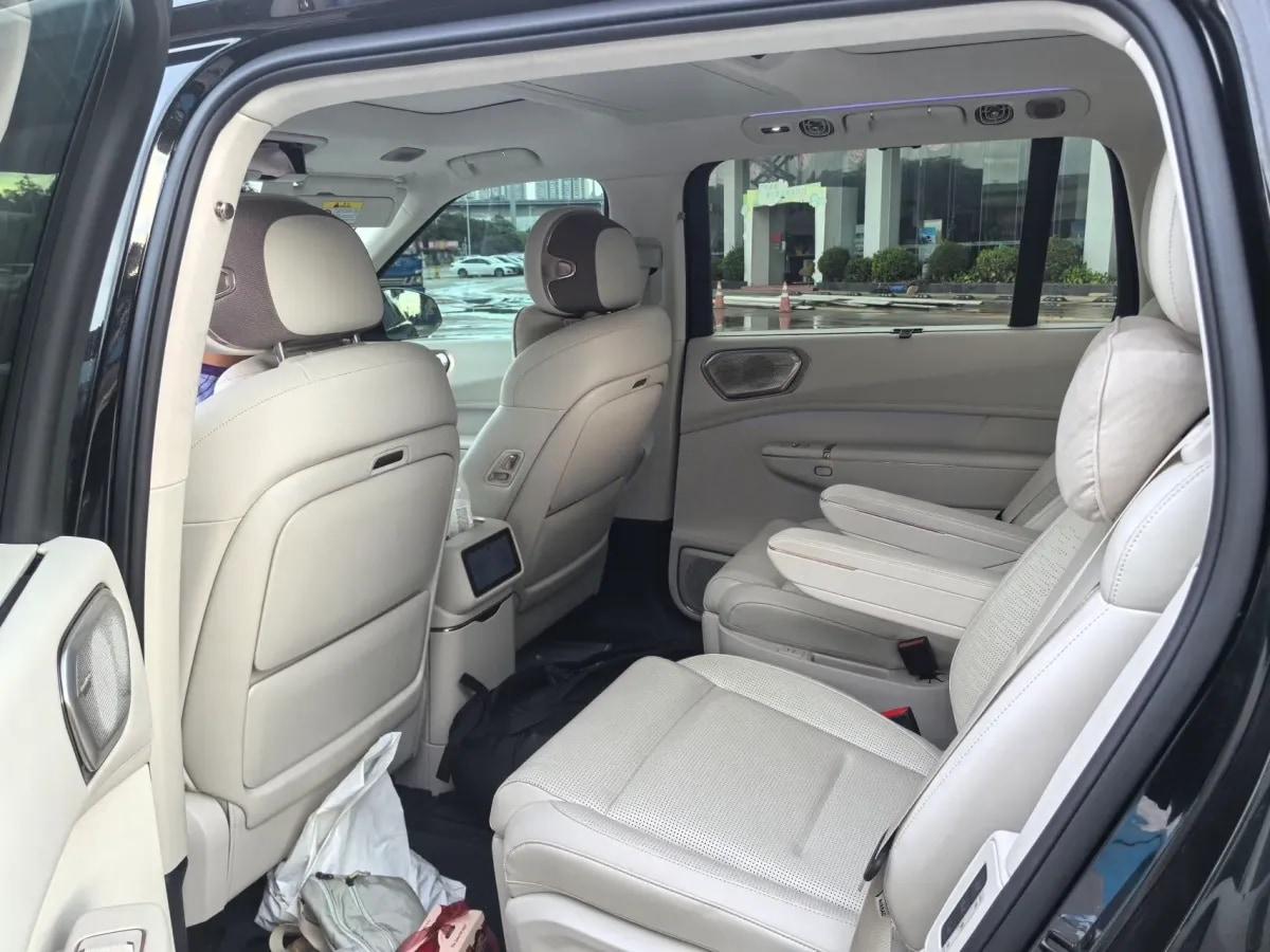 2025 LYNK&CO 900 2.0T 254HP L4 3DHT PHEV image 4