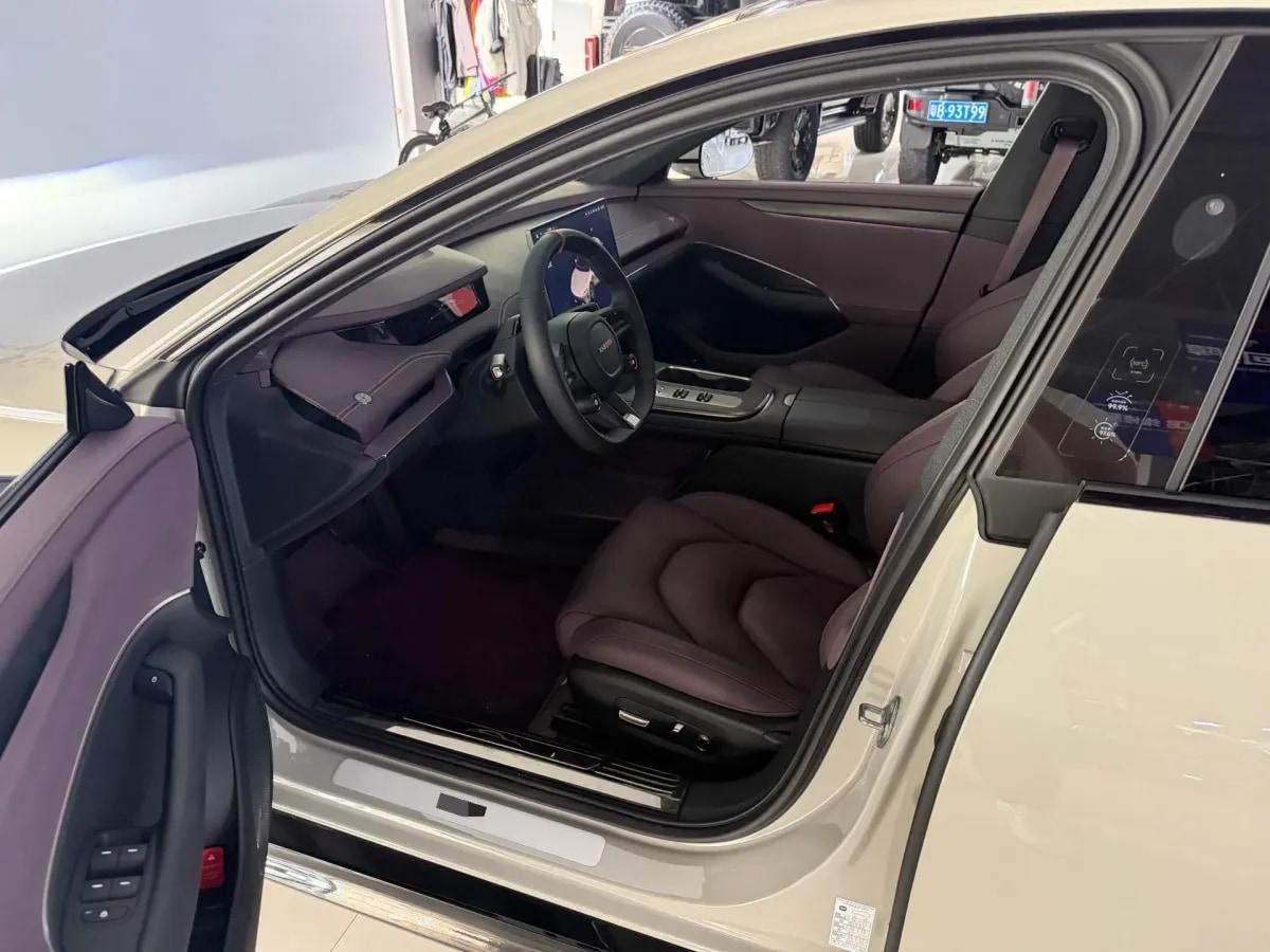 2024 Xiaomi SU7 BEV 73.6KWH 700km image 4