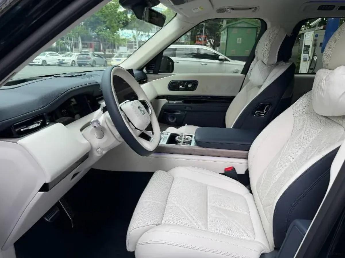 2025 Zeekr 9X 2.0T 279HP L4 1DHT PHEV image 4