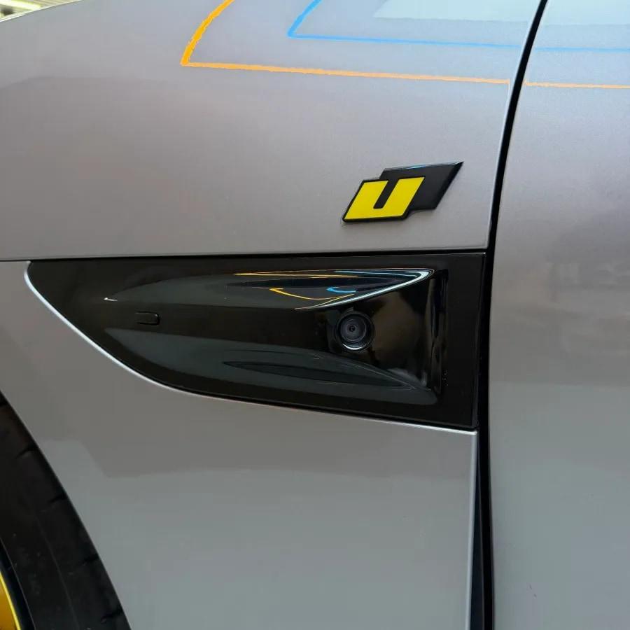 2025 Xiaomi SU7 Ultra BEV 93.7KWH 630km image 4