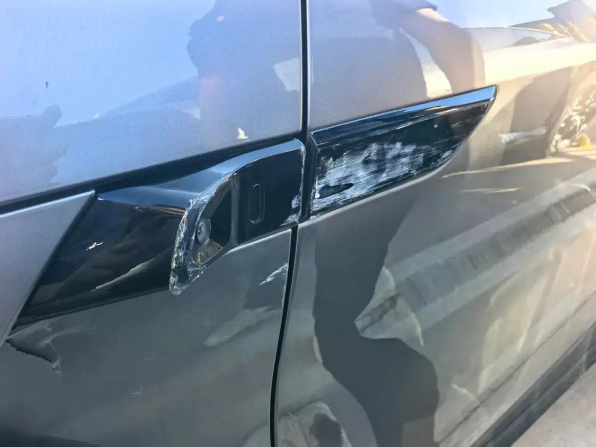 2025 Xiaomi YU7 BEV 96.3KWH 835km image 4