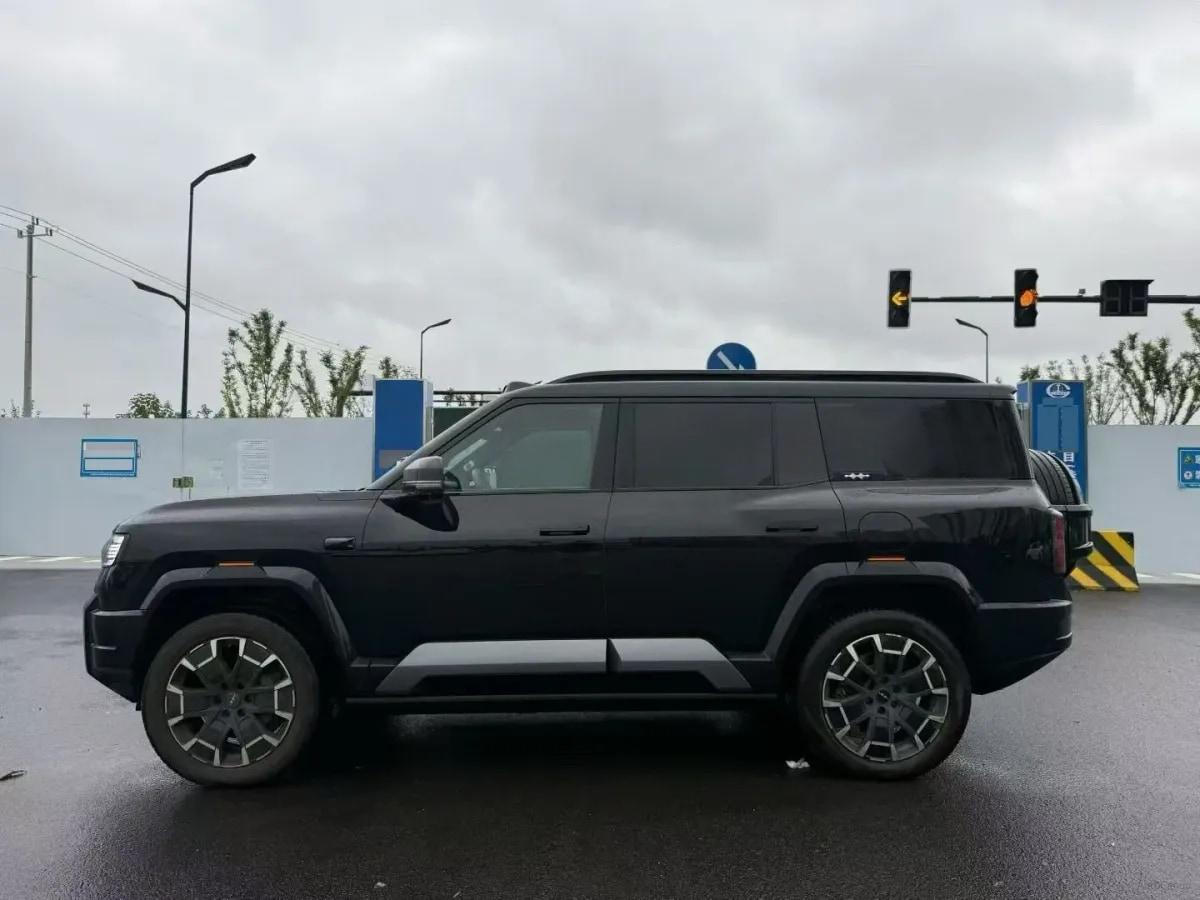 2025 Fang Cheng Bao Bao 8 2.0T 245HP L4 E-CVT PHEV 36.8KWH image 4