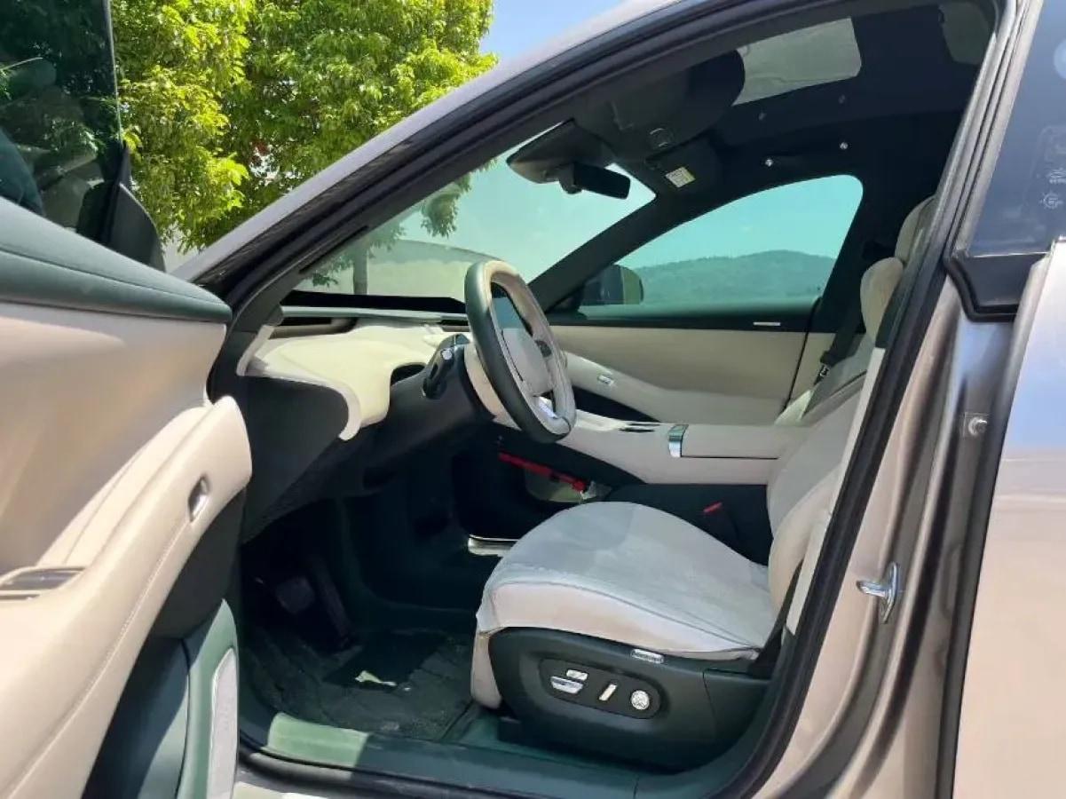 2025 Xiaomi YU7 BEV 96.3KWH image 4