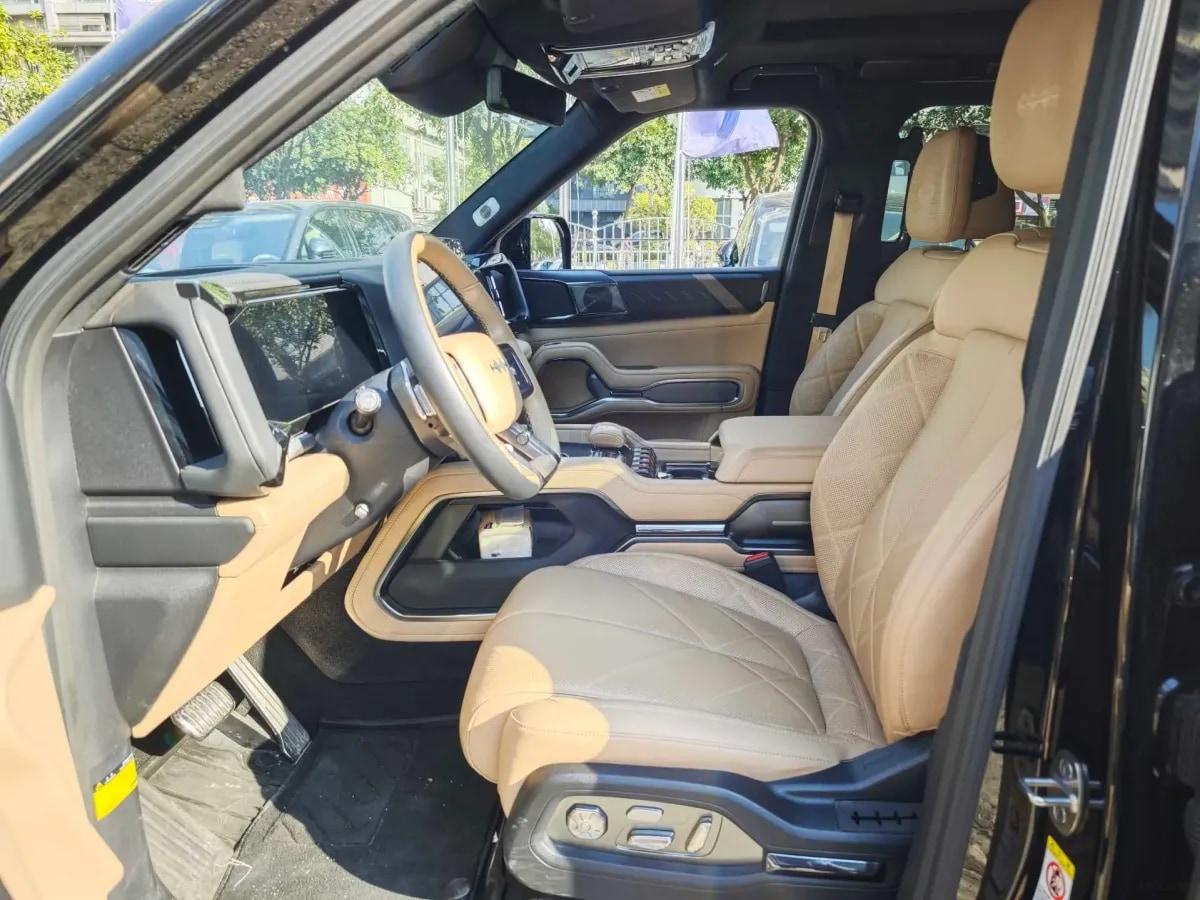 2025 Fang Cheng Bao Bao 8 2.0T 245HP L4 E-CVT PHEV 36.8KWH image 4