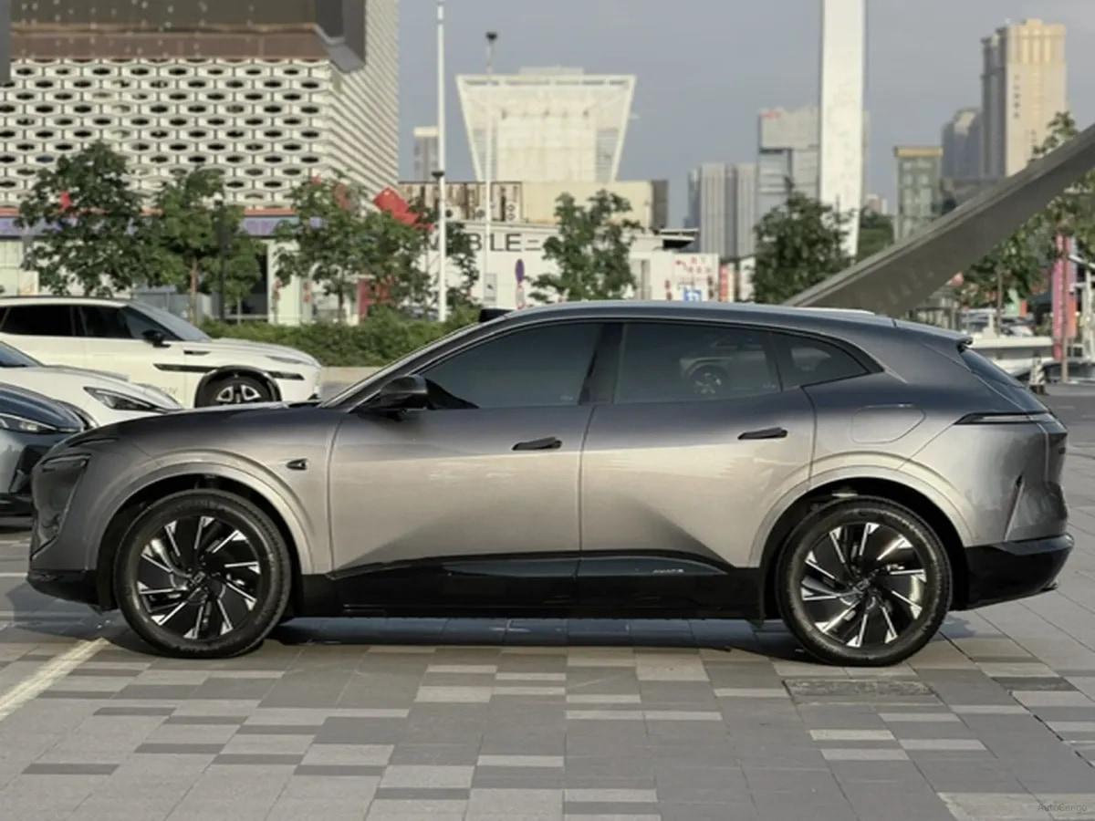 2024 Avatr 07 BEV 82.16KWH 650km image 4