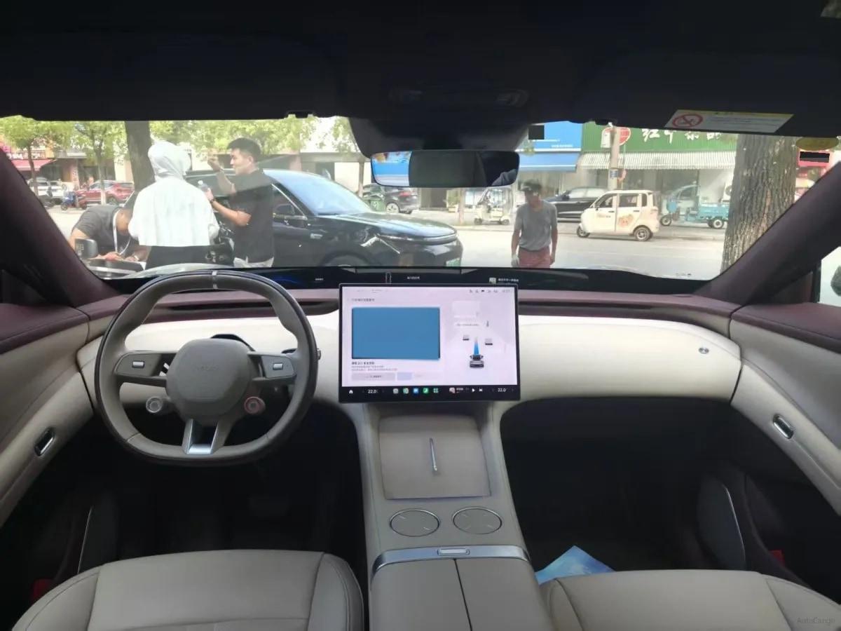 2025 Xiaomi YU7 BEV 96.3KWH 835km image 4