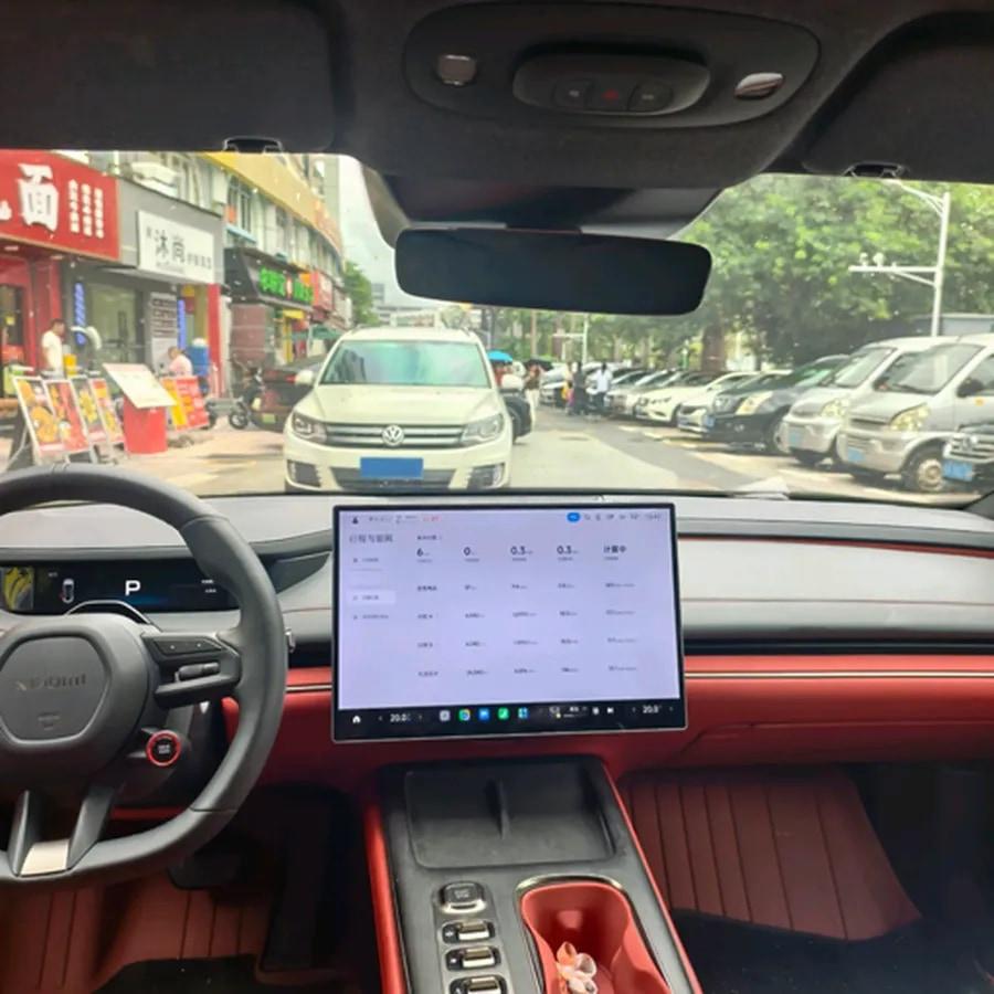 2024 Xiaomi SU7 BEV 94.3KWH image 4