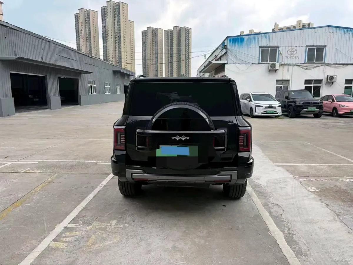2025 FangChengBao Bao 8 2.0T 245HP L4 E-CVT PHEV 36.8KWH image 4