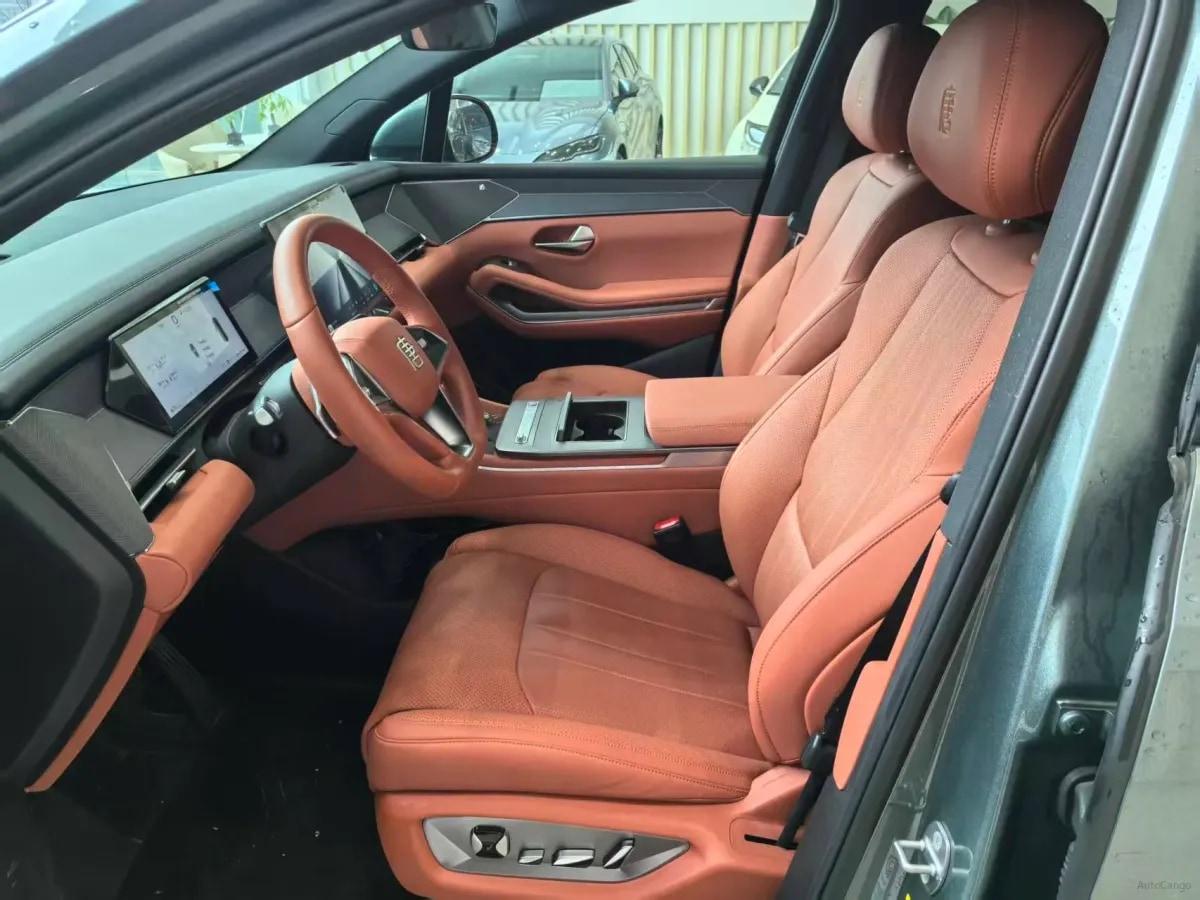 2025 BYD Tang L 1.5T 156HP L4 E-CVT PHEV image 4