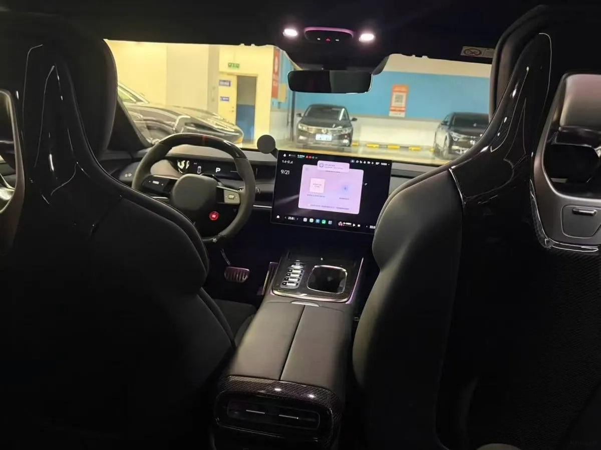 2025 Xiaomi SU7 Ultra BEV 93.7KWH 630km image 4