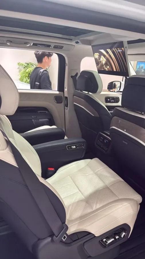 2025 Zeekr 9X 2.0T 279HP L4 1DHT PHEV image 4