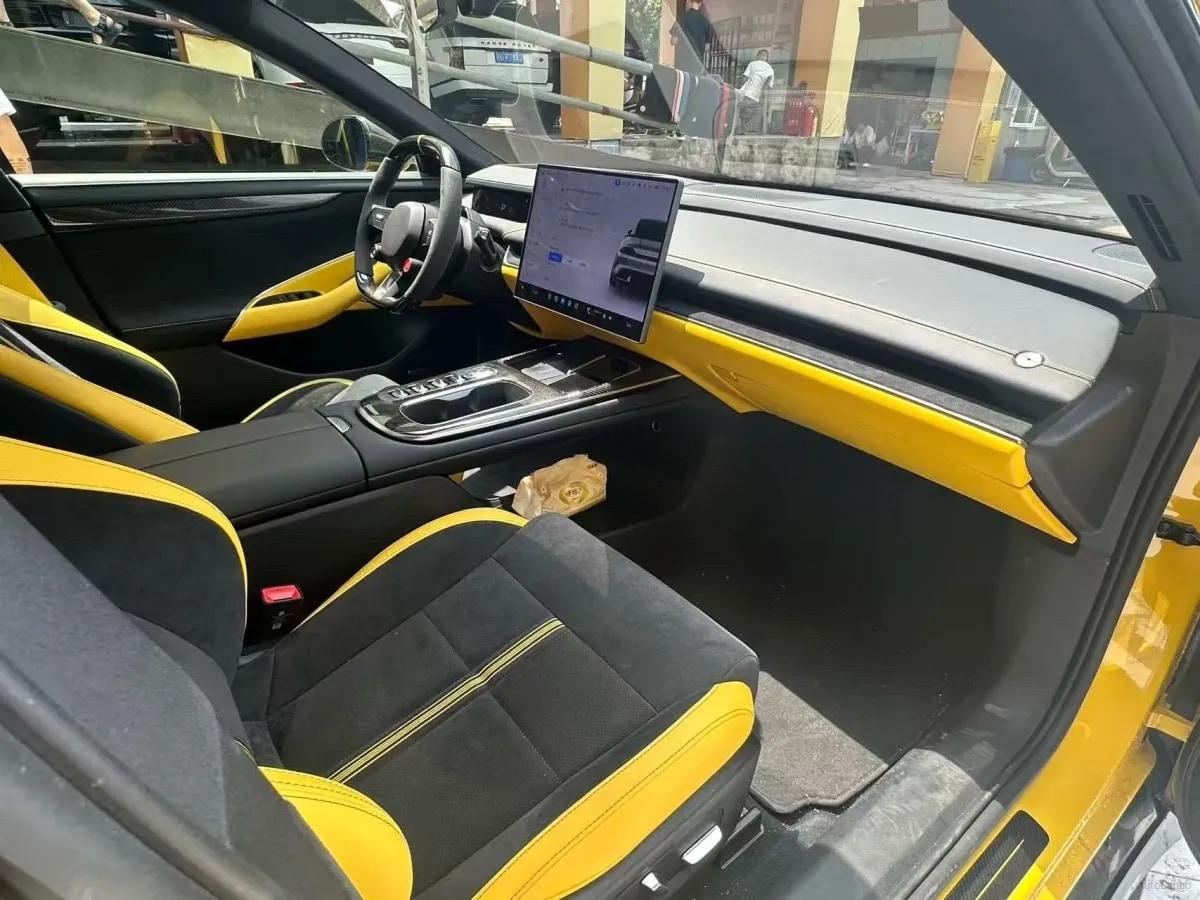 2025 Xiaomi SU7 Ultra BEV 93.7KWH 630km image 4