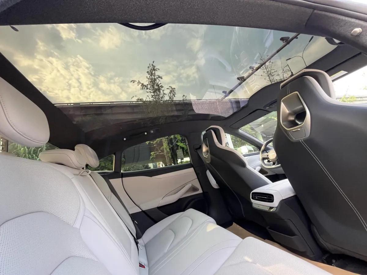 2024 Xiaomi SU7 BEV 73.6KWH image 4