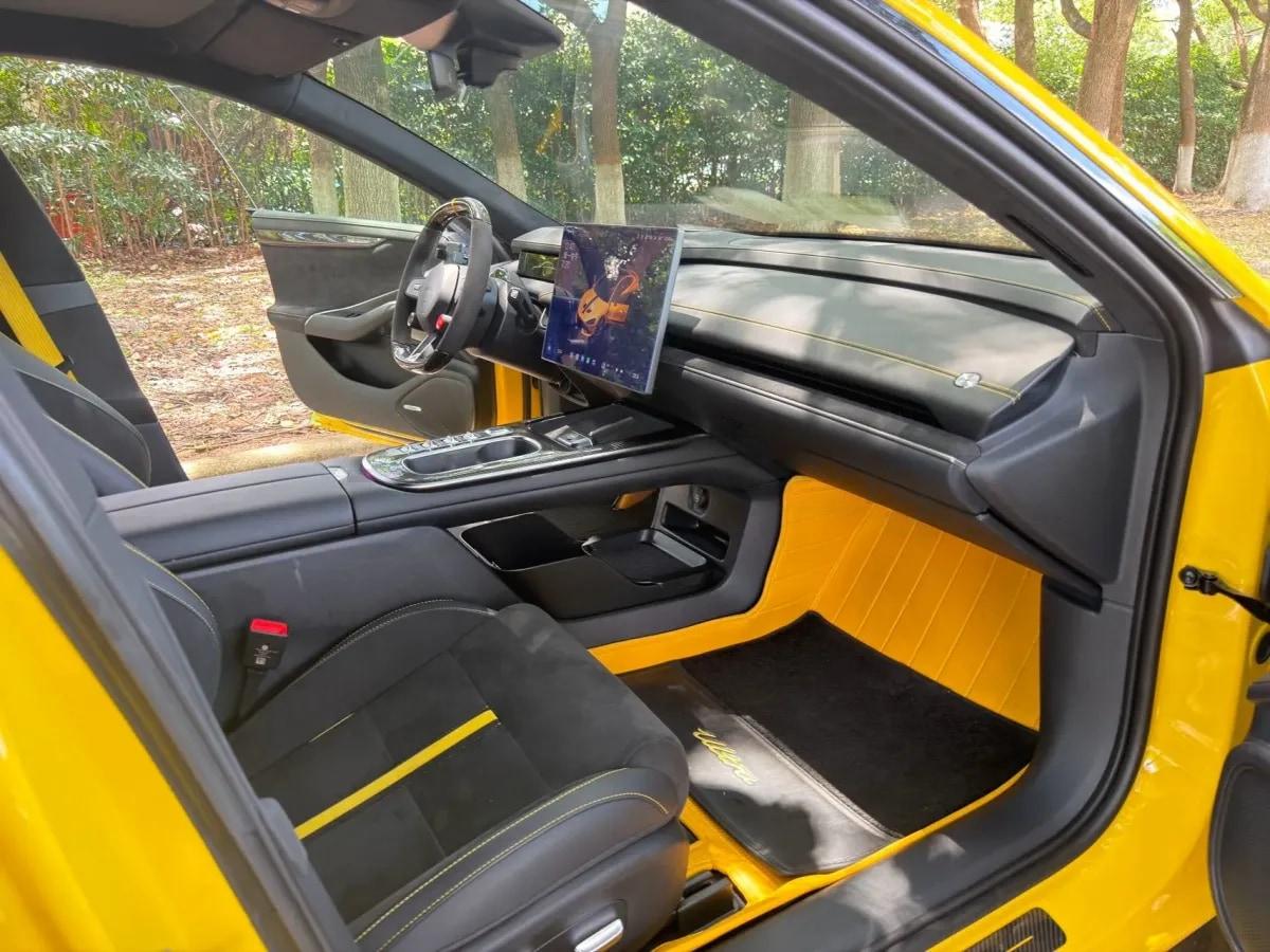 2025 Xiaomi SU7 Ultra BEV 93.7KWH 630km image 4
