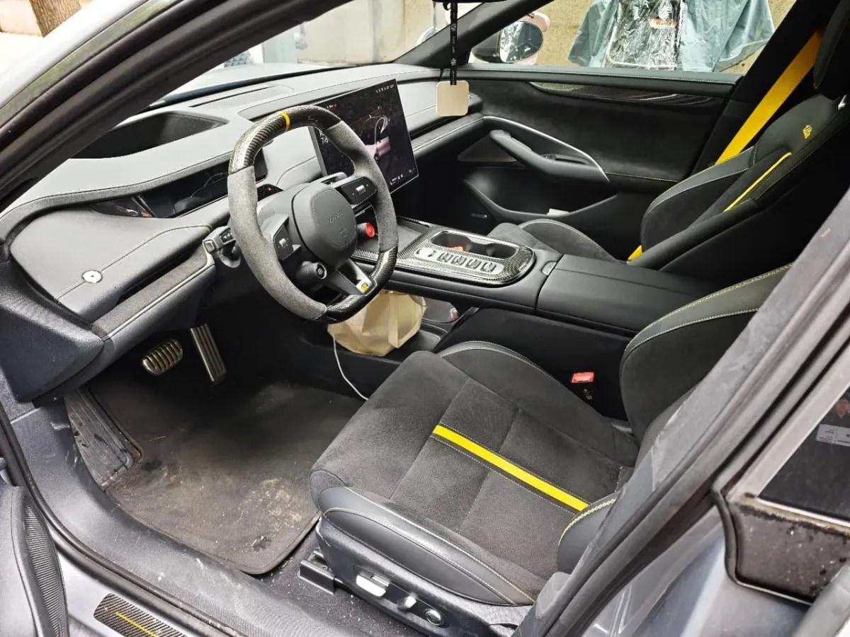 2025 Xiaomi SU7 Ultra BEV 93.7KWH image 4
