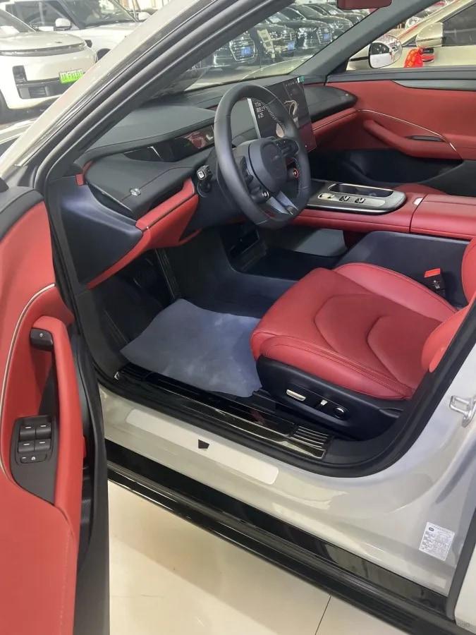 2024 Xiaomi SU7 BEV 73.6KWH image 4